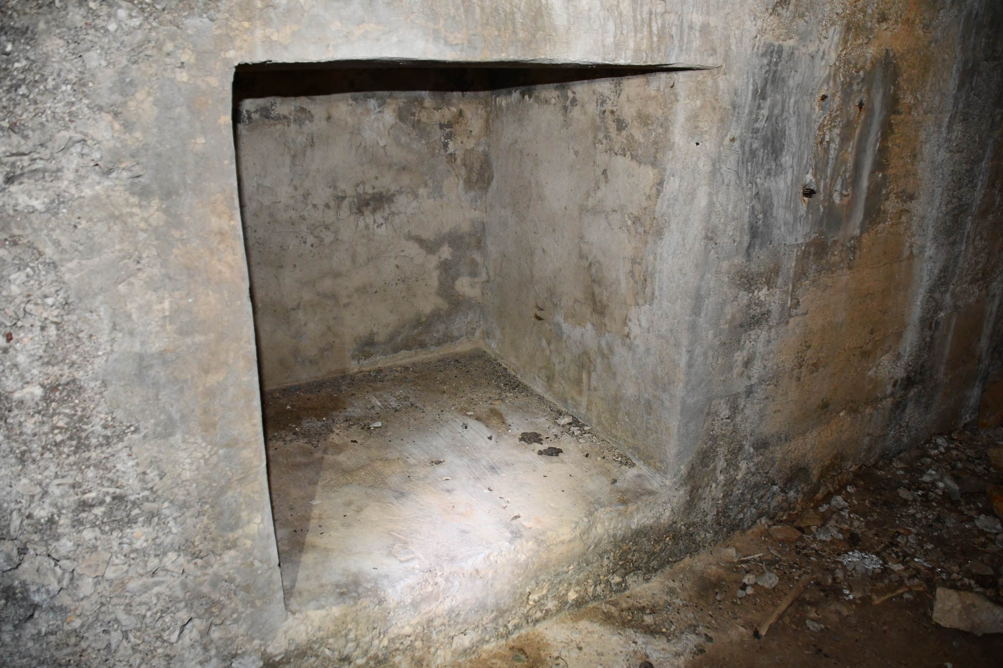 Alcove near entrance